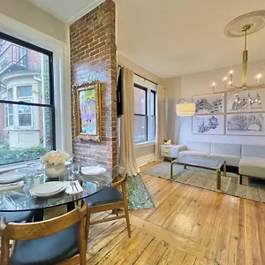 luxe-bloomfield-apt-upmc-pitt-cmu-free-parking.hotels-in-pittsburgh.com/