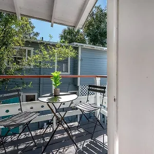 Holiday home Jungle Themed Apt. Close To Coffee, Food + Shops!, Tampa
